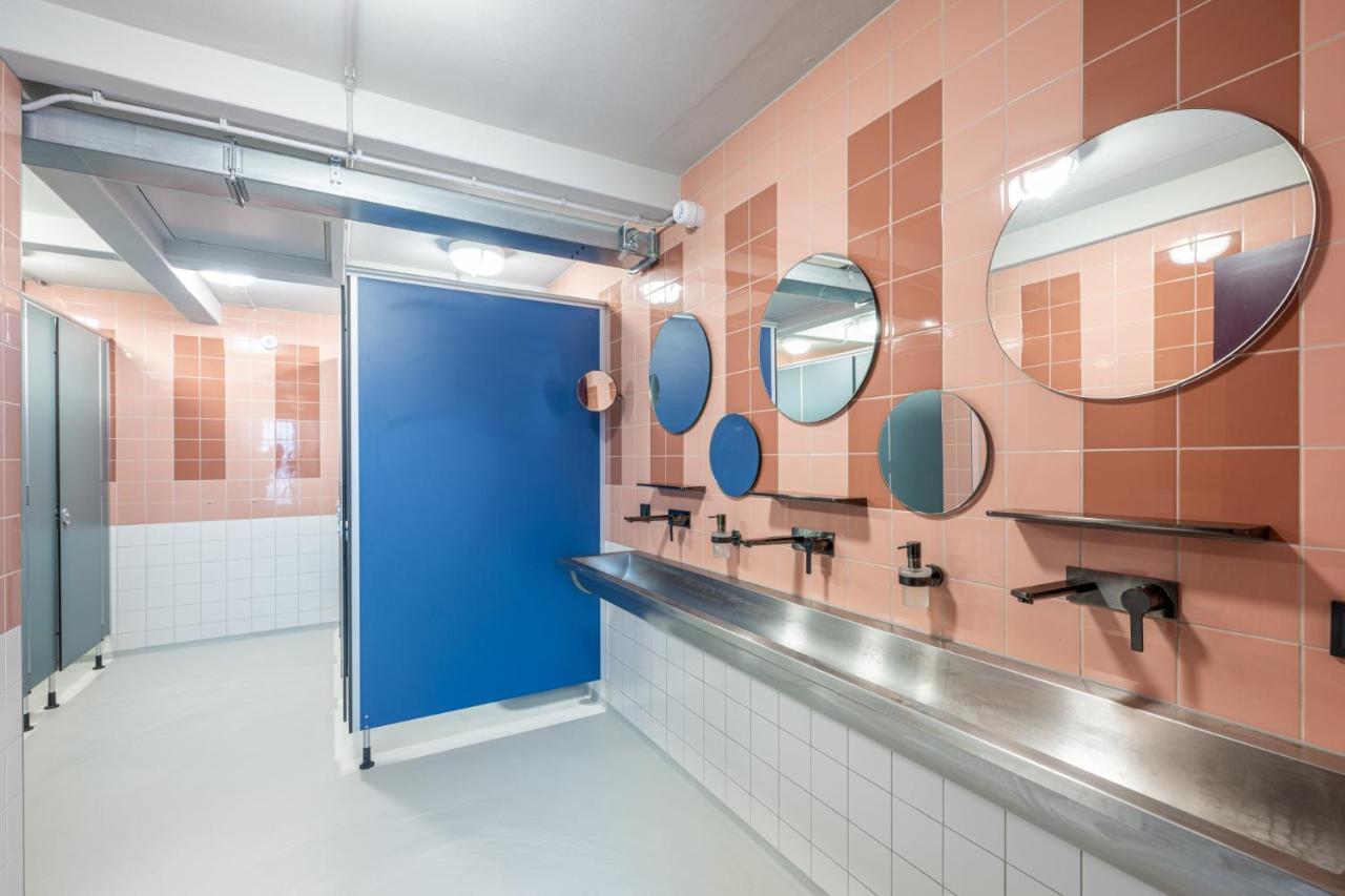 Hostel Het Archief Зволе Екстериор снимка