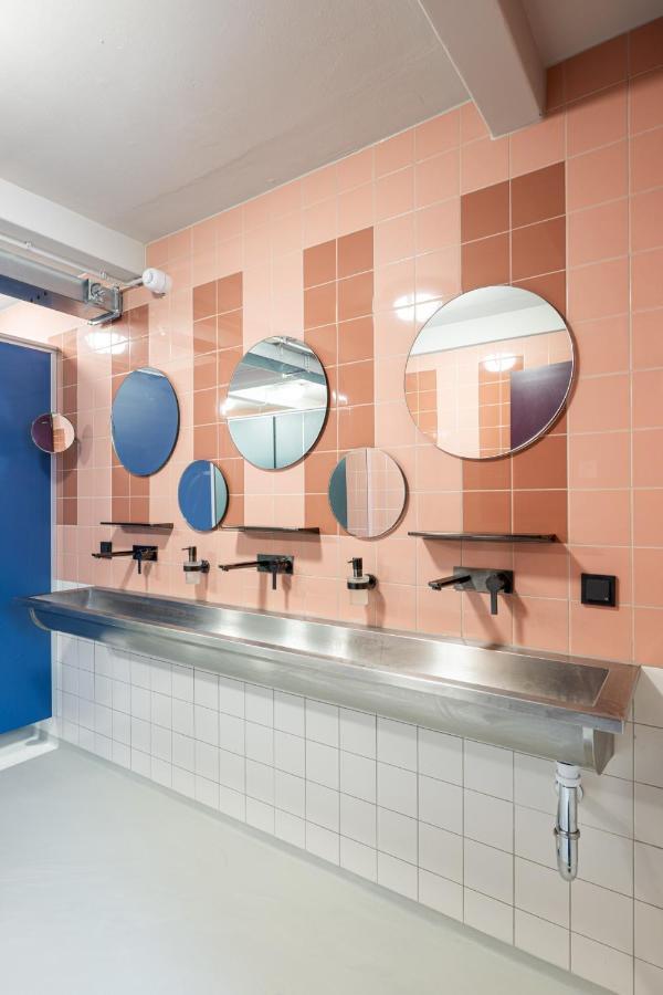 Hostel Het Archief Зволе Екстериор снимка